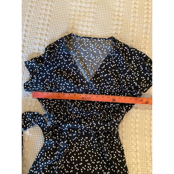 Heart Dress Size XL Elastic Waist Flutter Sleeves Flowy Slimming Faux Wrap Style - Picture 7 of 10